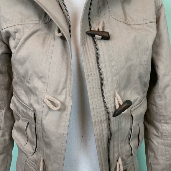 Jacket - Picture 2 of 4